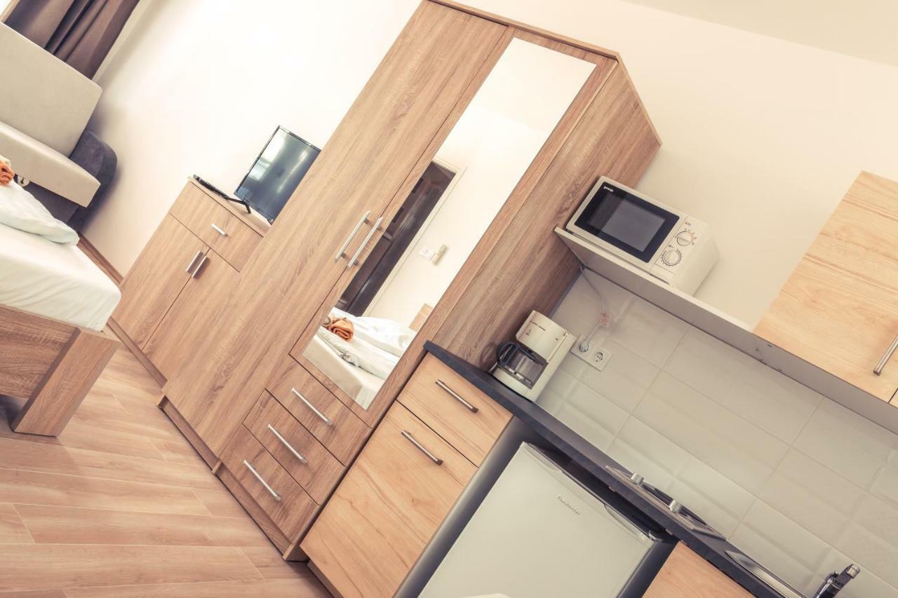 Sekli Panzio Apartment บาลาตอนแลลเล ภายนอก รูปภาพ