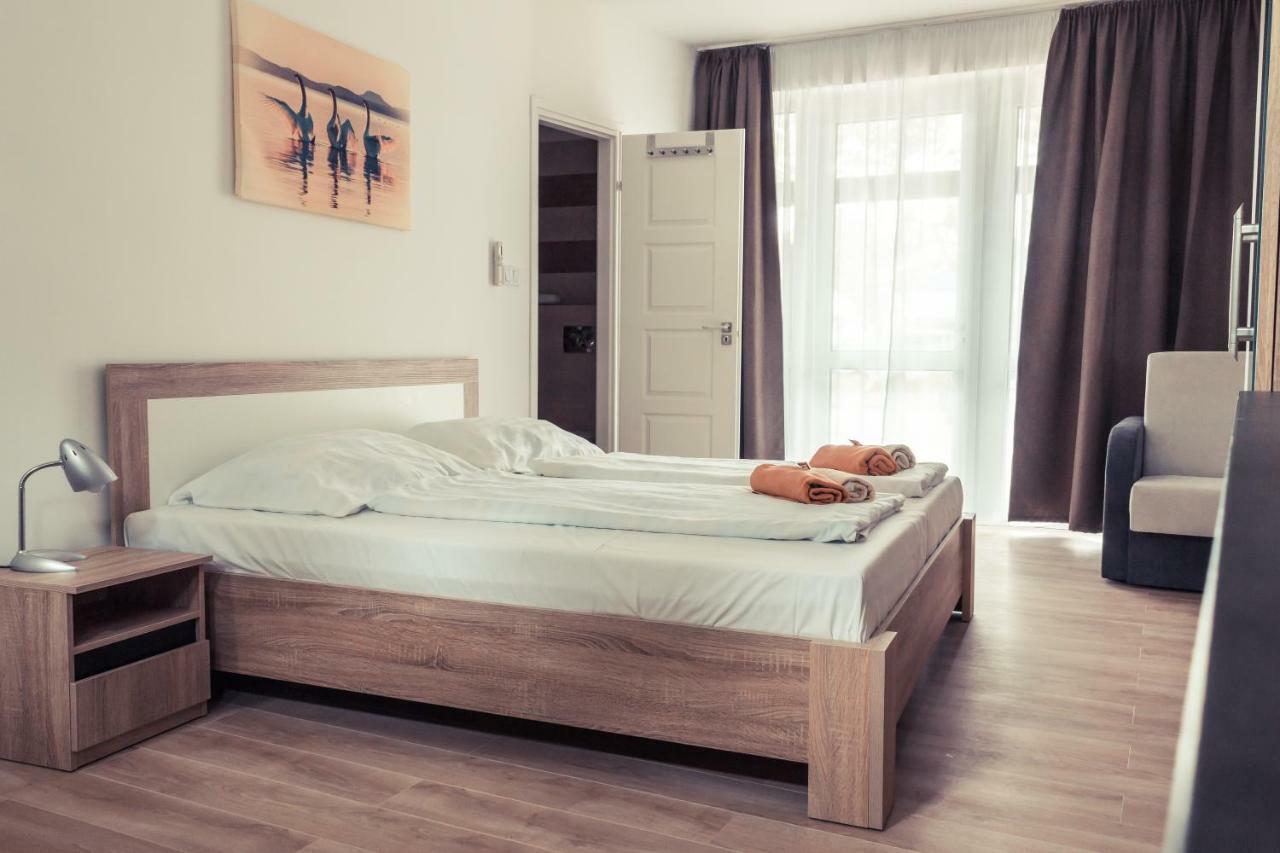 Sekli Panzio Apartment บาลาตอนแลลเล ภายนอก รูปภาพ